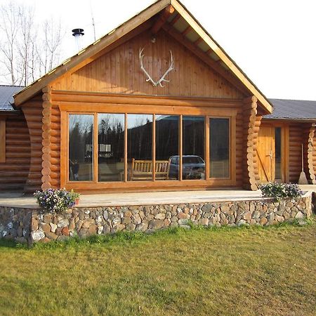 Folding Mountain B & B Fort Nelson Room photo